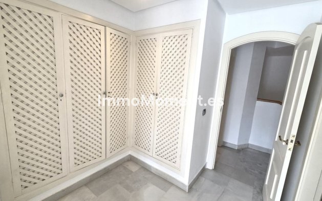 Reventa - Villa - Marbella - Marbella Centro