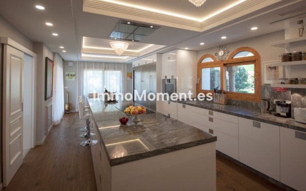 Reventa - Villa - Marbella - Sierra Blanca