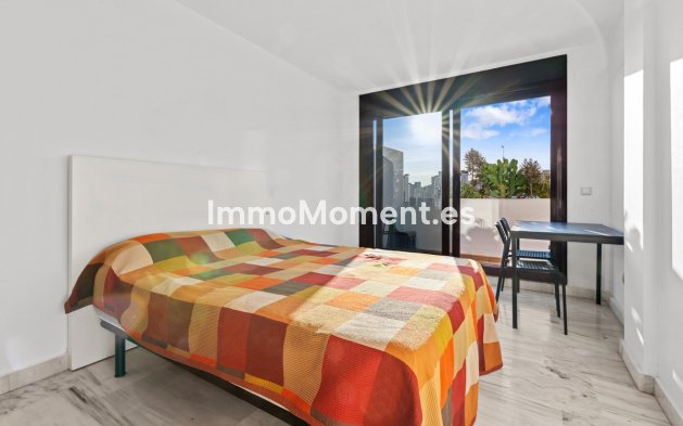 Revente - Appartement - Estepona  - Estepona Centro
