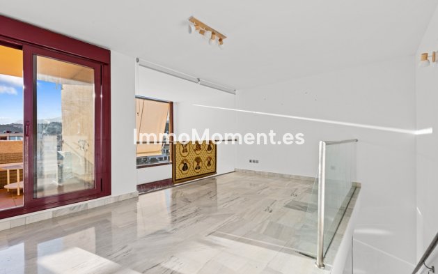 Revente - Appartement - Estepona  - Estepona Centro