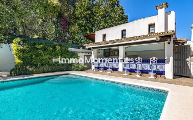 Resale - Villa - Estepona - Cancelada