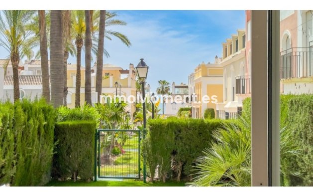 Resale - Townhouse - Marbella - Marbella Centro