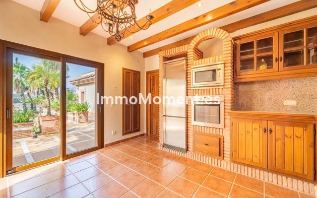Reventa - Villa - Estepona  - Estepona Centro