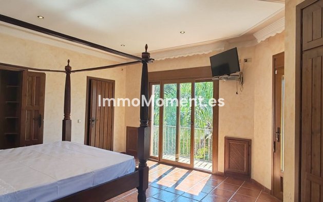 Reventa - Villa - Estepona  - Estepona Centro