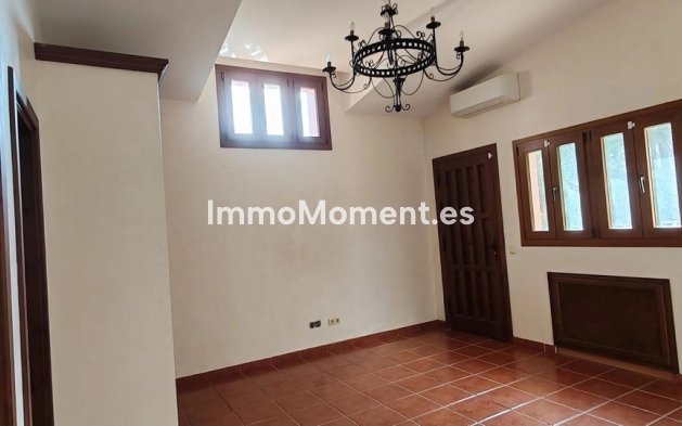Reventa - Villa - Estepona  - Estepona Centro