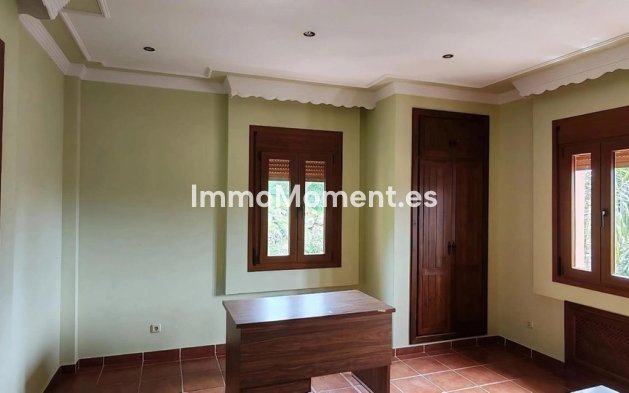 Reventa - Villa - Estepona  - Estepona Centro