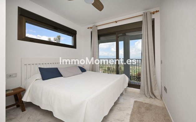 Resale - Villa - Inland  - Alhaurín el Grande Centro