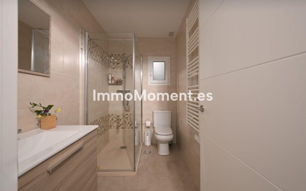 Resale - Villa - Inland  - Alhaurín el Grande Centro