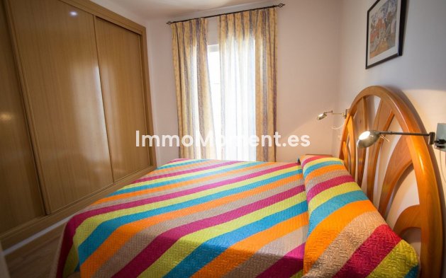 Resale - Apartment - Inland  - Coín