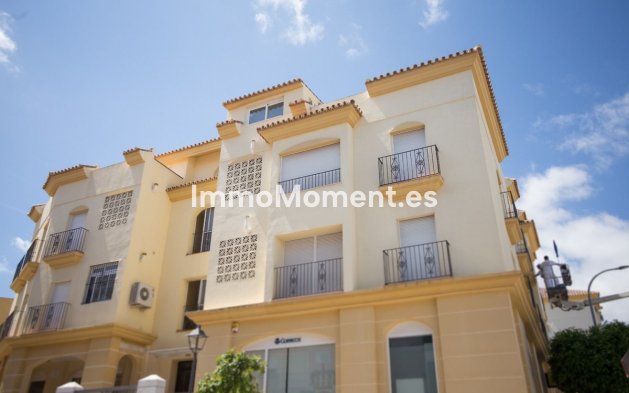 Resale - Apartment - Inland  - Coín
