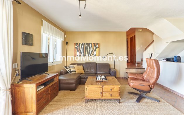 Reventa - Villa - Casares - Casares Centro