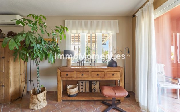 Reventa - Villa - Casares - Casares Centro
