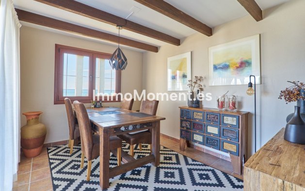 Reventa - Villa - Casares - Casares Centro