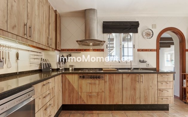 Reventa - Villa - Casares - Casares Centro