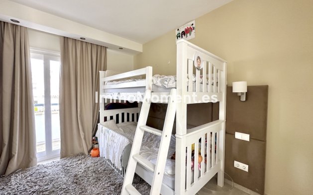 Revente - Appartement - Estepona  - Estepona Centro