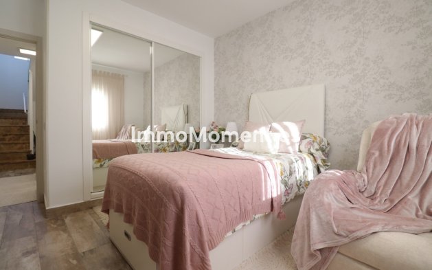 Wiederverkauf - Villa - Orihuela - Villamartin