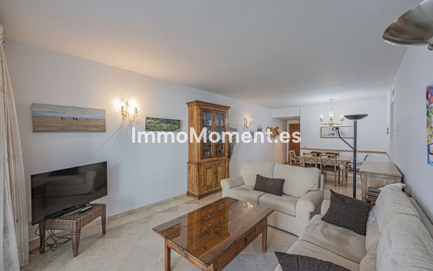 Resale - Apartment - Estepona - Costalita