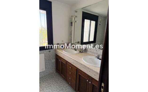 Reventa - Villa - Estepona  - Estepona Centro