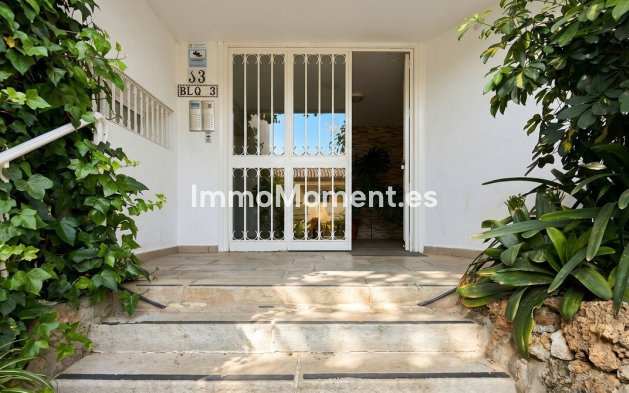 Resale - Apartment - Torremolinos - La Carihuela