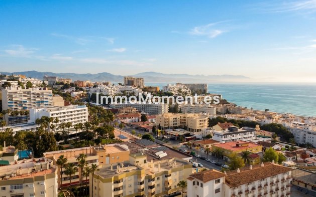 Resale - Apartment - Torremolinos - La Carihuela