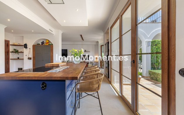 Resale - Villa - Estepona - Selwo