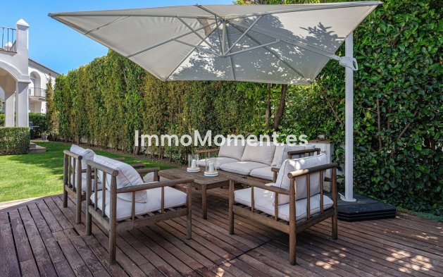 Resale - Villa - Estepona - Selwo