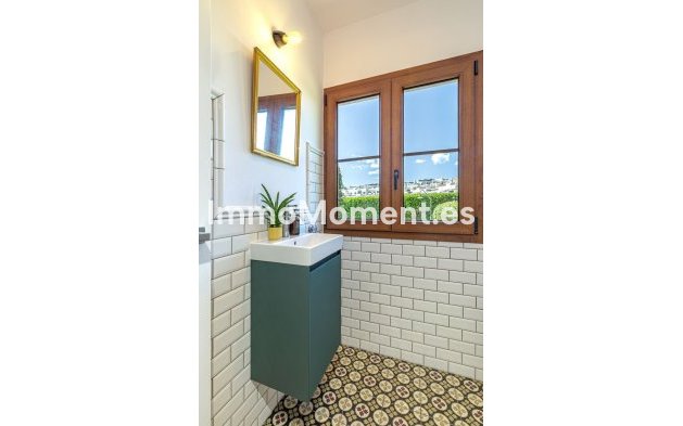 Resale - Villa - Estepona - Selwo