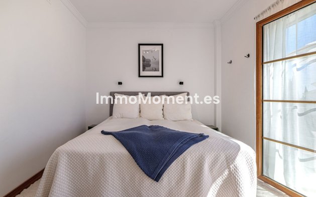 Resale - Villa - Estepona - Selwo