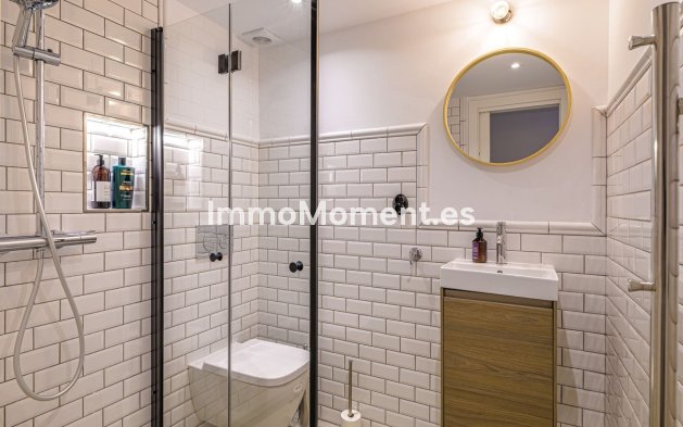 Resale - Villa - Estepona - Selwo