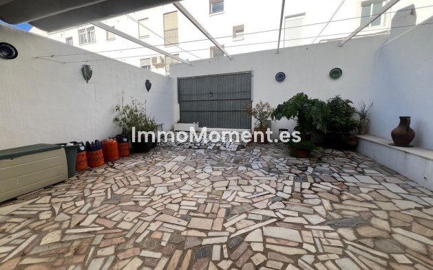 Bestaande woning - Villa - Estepona  - Estepona Centro