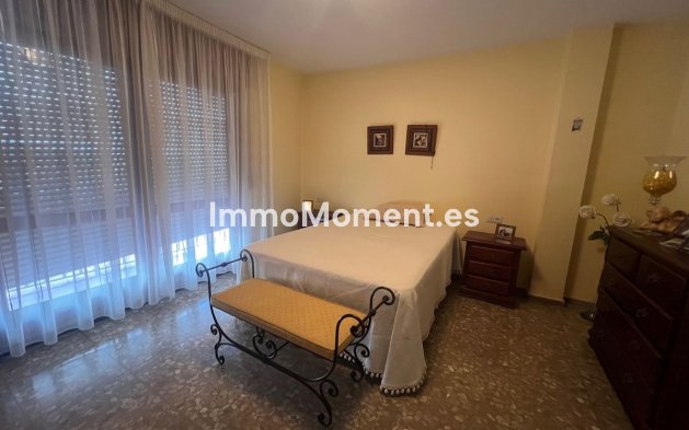 Bestaande woning - Villa - Estepona  - Estepona Centro