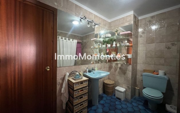 Bestaande woning - Villa - Estepona  - Estepona Centro