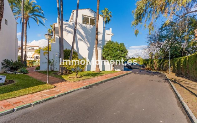 Bestaande woning - Geschakelde woning - Marbella - Guadalmina Baja