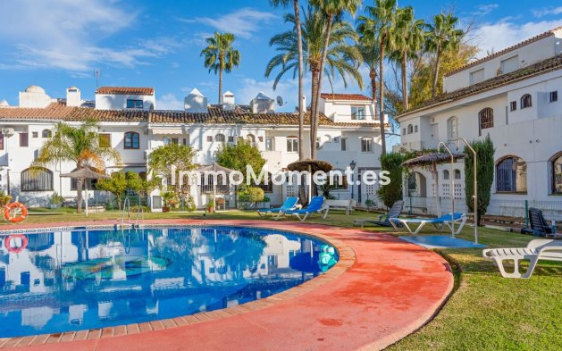 Bestaande woning - Geschakelde woning - Marbella - Guadalmina Baja