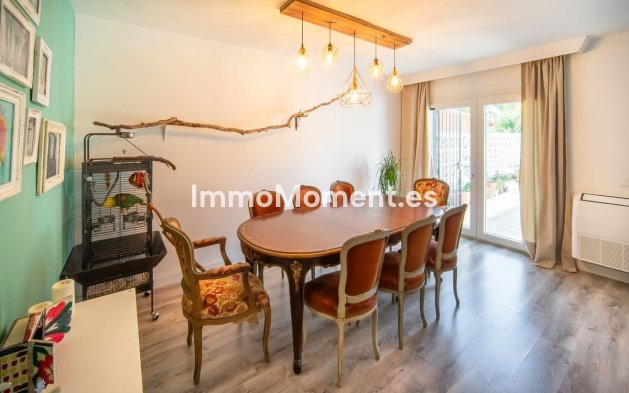 Bestaande woning - Geschakelde woning - Estepona  - Atalaya