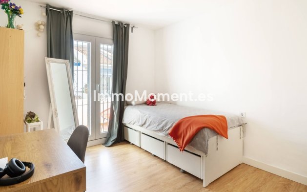 Bestaande woning - Geschakelde woning - Estepona  - Atalaya