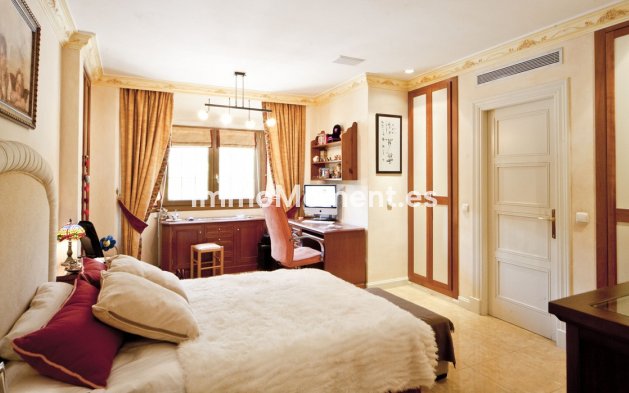 Bestaande woning - Villa - Marbella - Nueva Andalucía