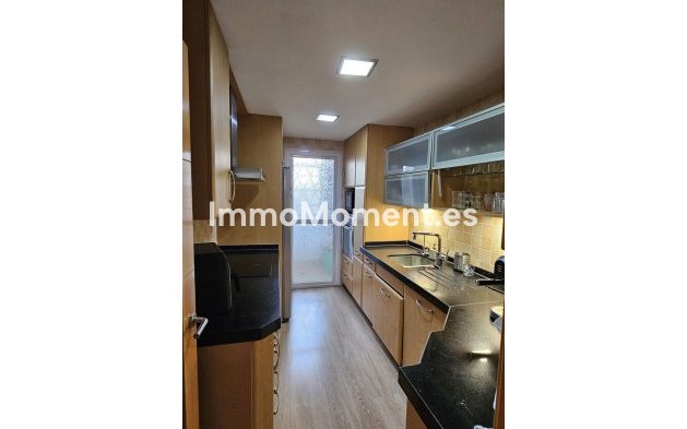 Bestaande woning - Geschakelde woning - Binnenland  - Alhaurín de la Torre