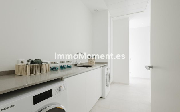 Resale - Villa - Orihuela - Las Colinas Golf