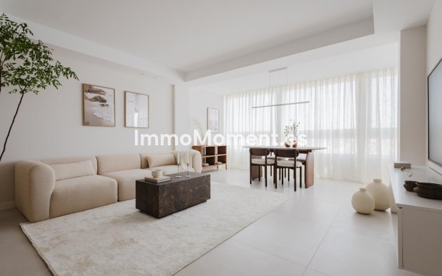 Resale - Apartment - Torrevieja - Torrevieja Centro
