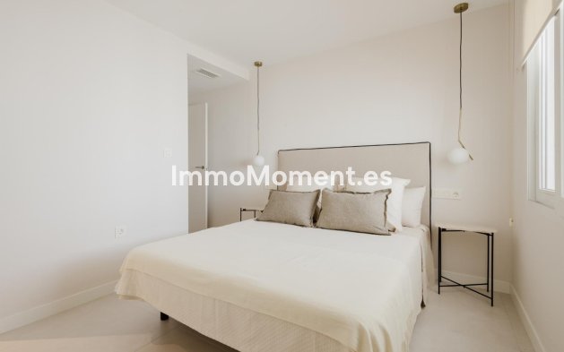 Resale - Apartment - Torrevieja - Torrevieja Centro