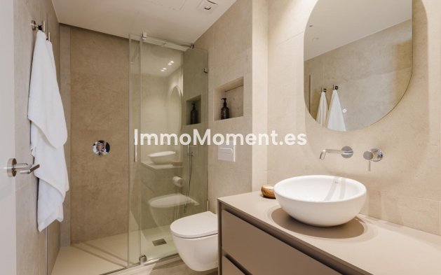 Resale - Apartment - Torrevieja - Torrevieja Centro