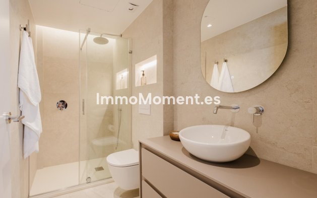 Resale - Apartment - Torrevieja - Torrevieja Centro