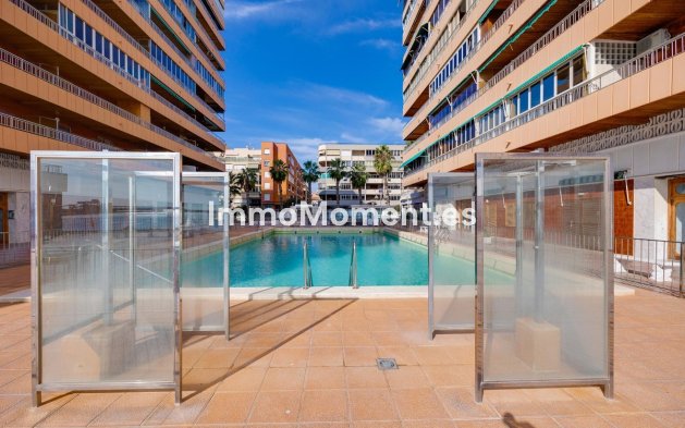 Resale - Apartment - Torrevieja - Torrevieja Centro