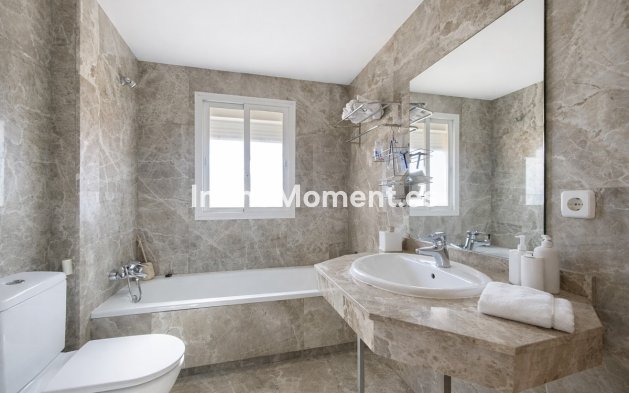 Revente - Maison mitoyenne - Estepona  - Estepona Centro