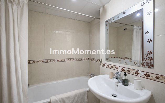 Revente - Maison mitoyenne - Estepona  - Estepona Centro
