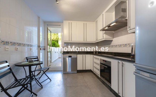 Revente - Appartement - Marbella - Nueva Andalucía