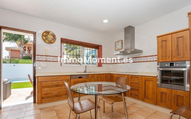 Bestaande woning - Villa - Binnenland  - Alhaurín el Grande Centro