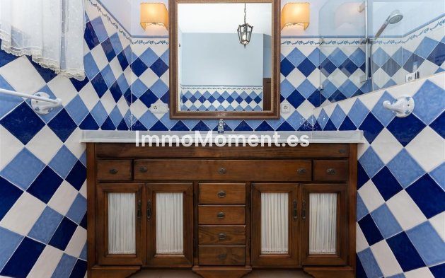 Bestaande woning - Villa - Binnenland  - Alhaurín el Grande Centro