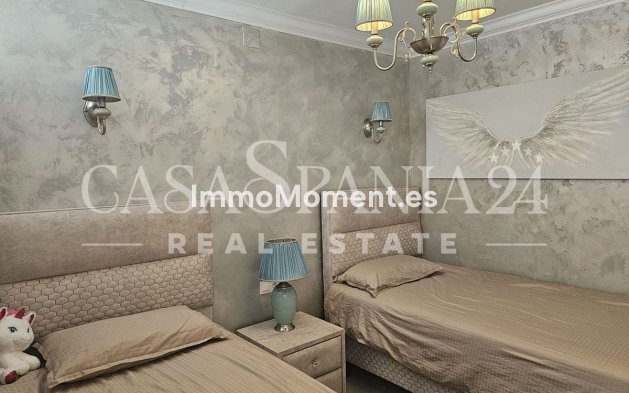 Resale - Apartment - Benidorm - Benidorm Centro